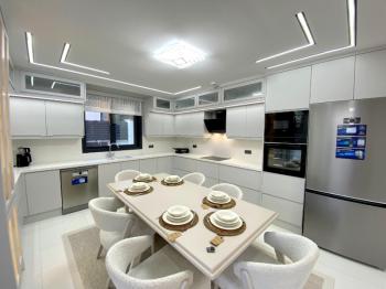 Didim Altınkumda Satılık 4+1 Eşyalı Villa