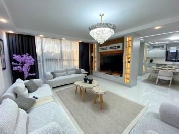 Didim Altınkumda Satılık 4+1 Eşyalı Villa