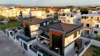 Didim Altınkumda Satılık 4+1 Eşyalı Villa