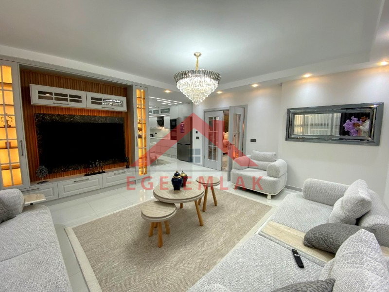 Didim Altınkumda Satılık 4+1 Eşyalı Villa