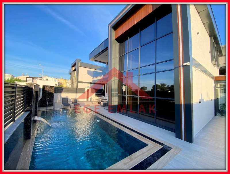 Didim Altınkumda Satılık 4+1 Eşyalı Villa