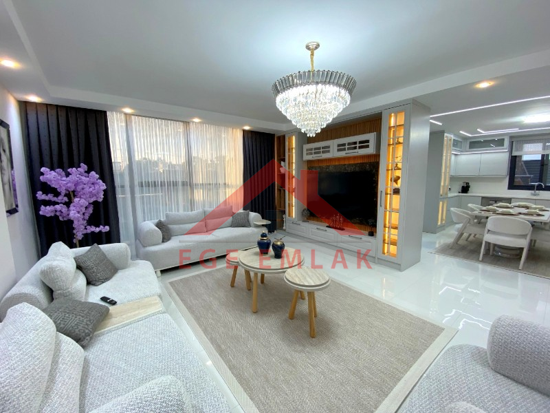 Didim Altınkumda Satılık 4+1 Eşyalı Villa