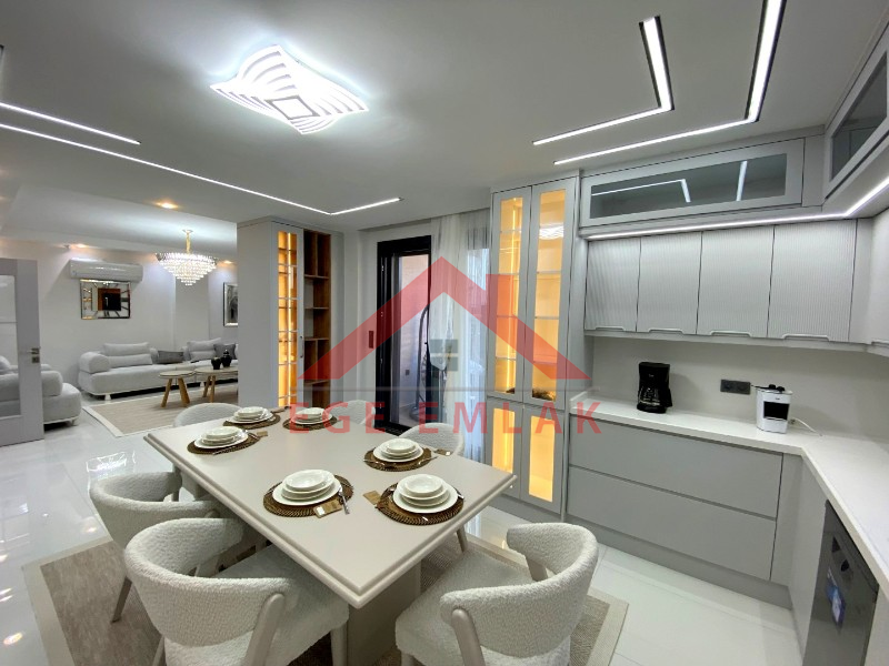 Didim Altınkumda Satılık 4+1 Eşyalı Villa