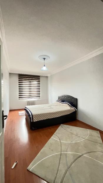 Güvenay - Çorum Bahçelievler Cumartesi Pazarı Yanı Satılık 3+1 Daire 