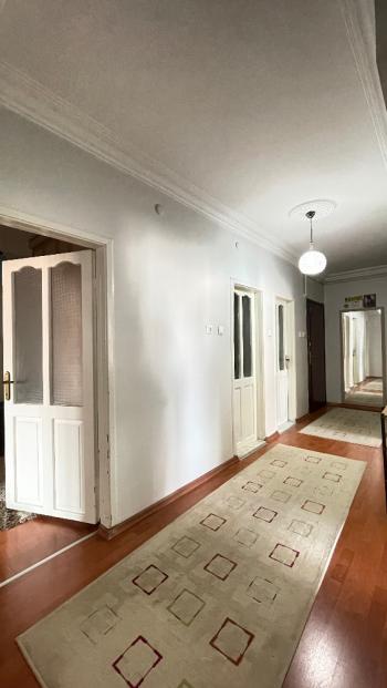 Güvenay - Çorum Bahçelievler Cumartesi Pazarı Yanı Satılık 3+1 Daire 