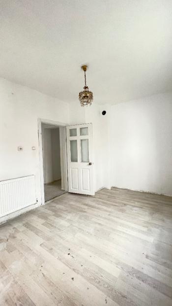 Güvenay - Çorum Kapaklı Ebubekir Camii Karşısı Satılık 2+1 Daire 