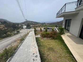 Girne Ilgaz'da Muhteşem Deniz – Dağ Manzaralı Ultra Lüks Özel Kalem Villa !