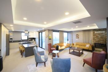 Kıbrıs Girne Ozanköy Bölgesinde Yer Alan Türk Tapulu Satılık Lüx 4+1 Villa 