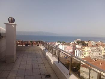 EMLAK HABERCİSİ 'NDEN MUDANYA HALİTPAŞA'DA 12 YAŞ KAT MÜLKİYETLİ OTOPARKLI 5+1 DUBLEKS DAİRE