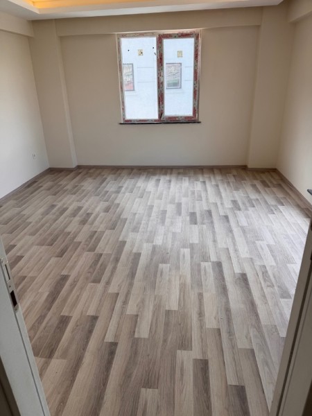 Güzeltepe'de Metroya Yakın, Sıfır 2+1 Daire – Asansörlü, Balkonlu, Kapalı Mutfaklı