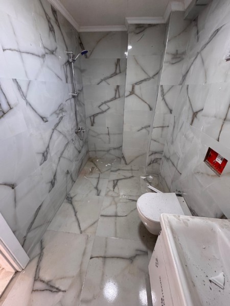 Güzeltepe'de Metroya Yakın, Sıfır 2+1 Daire – Asansörlü, Balkonlu, Kapalı Mutfaklı
