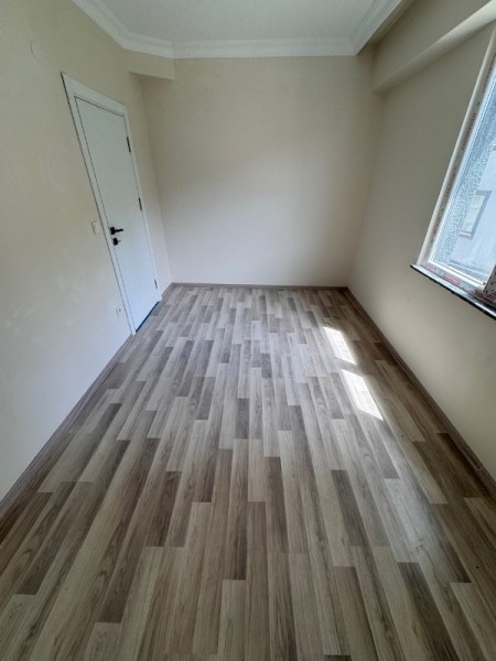 Güzeltepe'de Metroya Yakın, Sıfır 2+1 Daire – Asansörlü, Balkonlu, Kapalı Mutfaklı