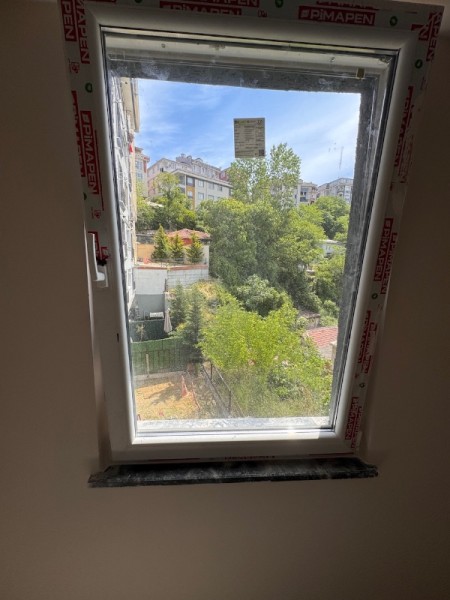 Güzeltepe'de Metroya Yakın, Sıfır 2+1 Daire – Asansörlü, Balkonlu, Kapalı Mutfaklı