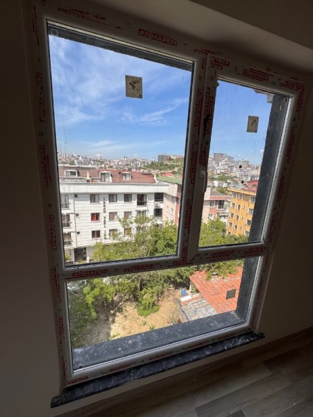 Güzeltepe'de Metroya Yakın, Sıfır 2+1 Daire – Asansörlü, Balkonlu, Kapalı Mutfaklı