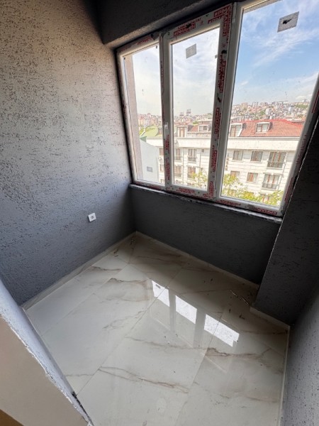 Güzeltepe'de Metroya Yakın, Sıfır 2+1 Daire – Asansörlü, Balkonlu, Kapalı Mutfaklı