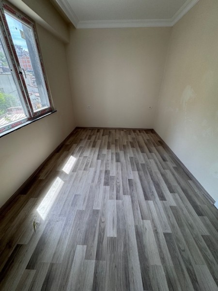 Güzeltepe'de Metroya Yakın, Sıfır 2+1 Daire – Asansörlü, Balkonlu, Kapalı Mutfaklı