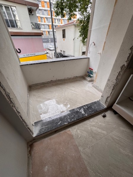 Alibeyköy Çarşı İçinde Sıfır 2+1 Daire – Balkonlu, Kapalı Mutfaklı, Asansörlü