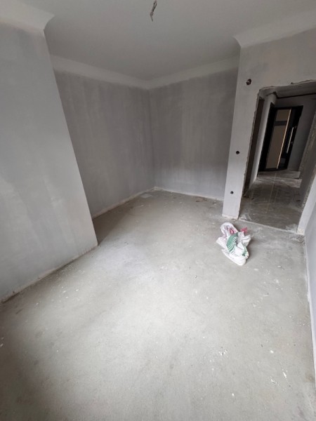 Alibeyköy Çarşı İçinde Sıfır 2+1 Daire – Balkonlu, Kapalı Mutfaklı, Asansörlü