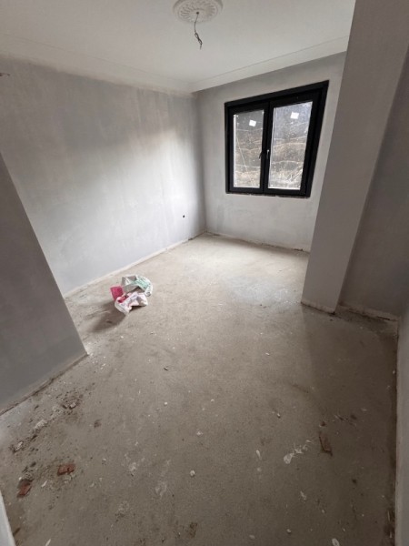 Alibeyköy Çarşı İçinde Sıfır 2+1 Daire – Balkonlu, Kapalı Mutfaklı, Asansörlü