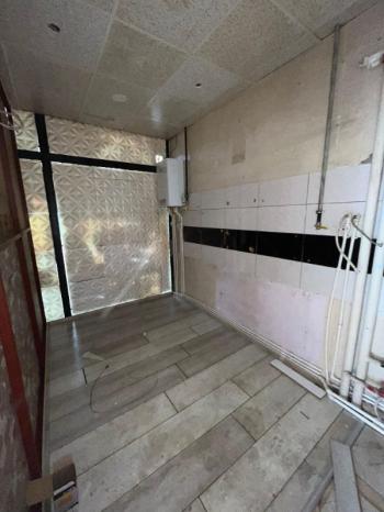 AFYON ÜÇOK EMLAKTAN ESENTEPE KÖŞE CADDE ÜZERİ KİRALIK DÜKKAN