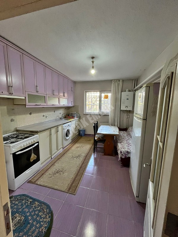 AFYON ÜÇOK EMLAKTAN ALİ İHSAN PAŞA MAHALLESİNDE 3+1 EŞYALI BAHÇE KATI DAİRE 