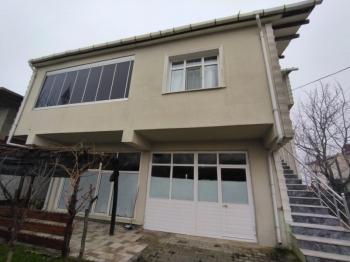 SATILIK BAHÇE İÇİNDE İKİ KATLI MÜSTAKİL EV