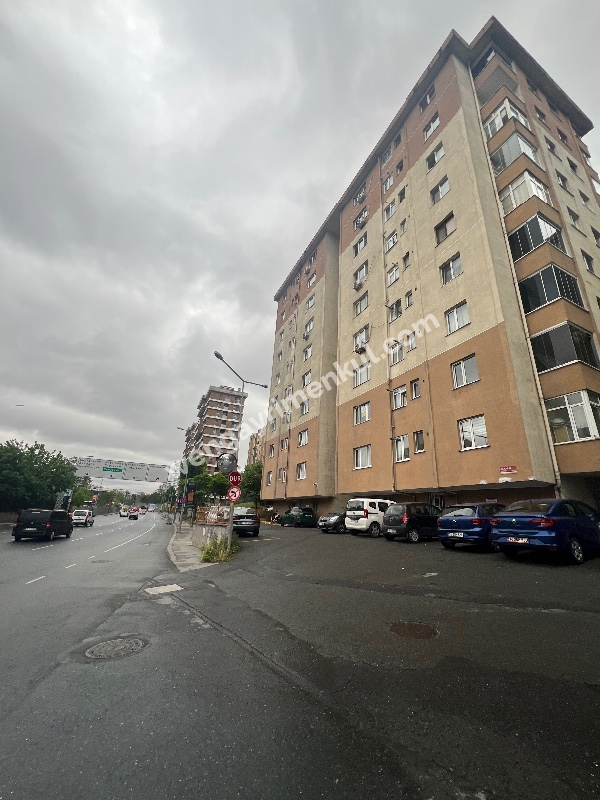 Kağıthane Anadolu Cad.Göksu Konutlarında 2+1Kiralık Daire