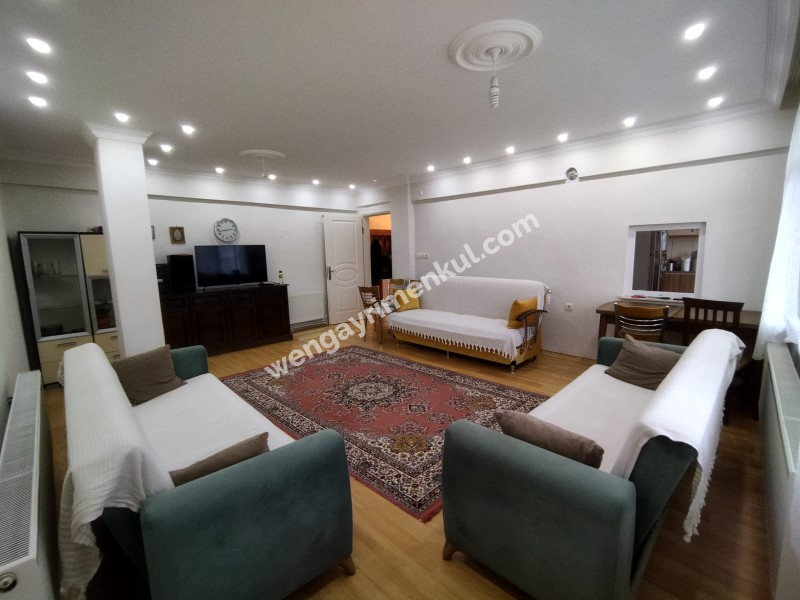 SATILIK BAHÇE İÇİNDE İKİ KATLI MÜSTAKİL EV