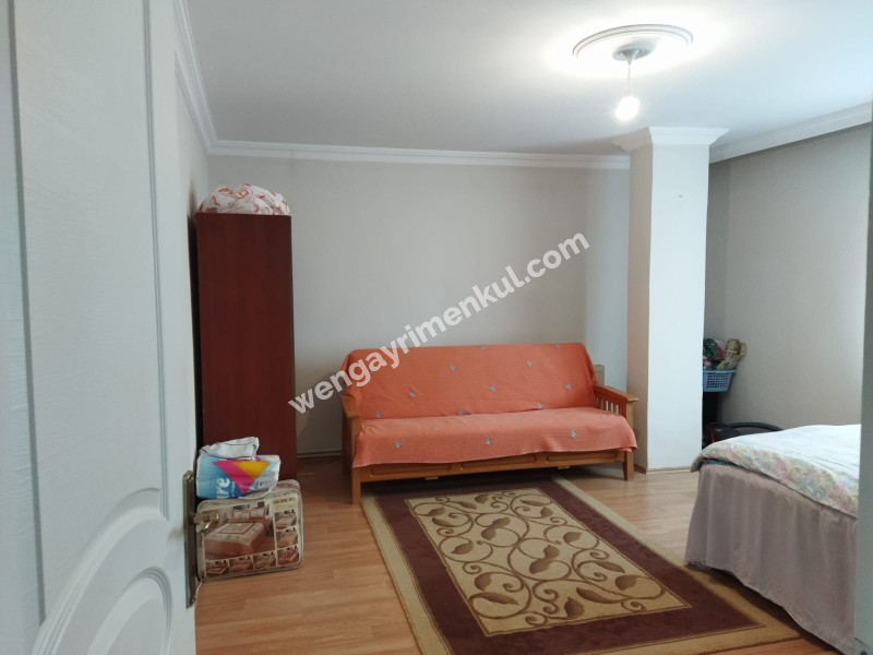 SATILIK BAHÇE İÇİNDE İKİ KATLI MÜSTAKİL EV