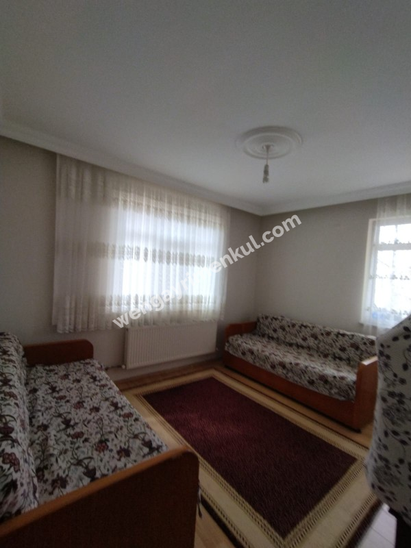 SATILIK BAHÇE İÇİNDE İKİ KATLI MÜSTAKİL EV