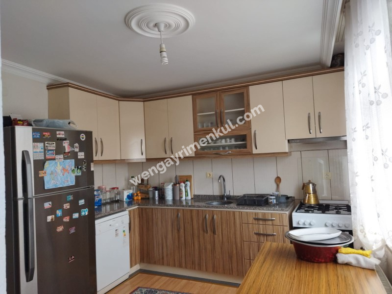 SATILIK BAHÇE İÇİNDE İKİ KATLI MÜSTAKİL EV