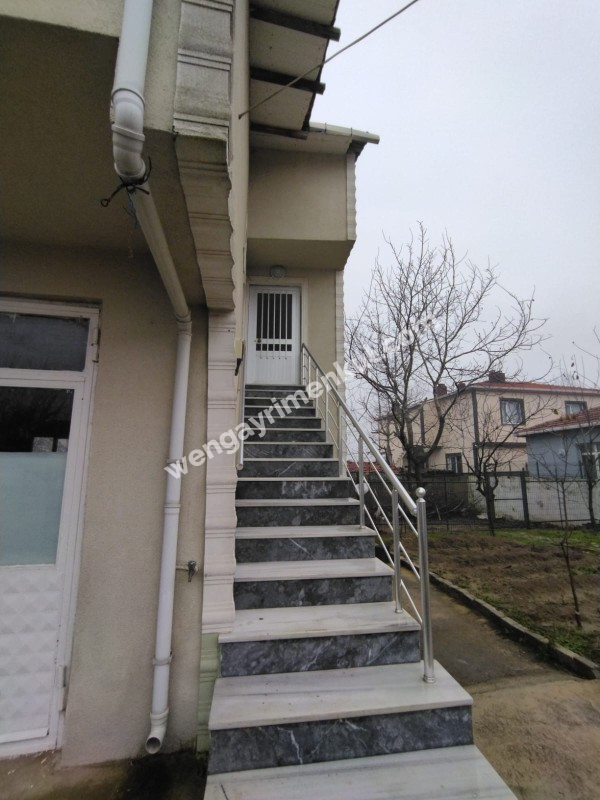 SATILIK BAHÇE İÇİNDE İKİ KATLI MÜSTAKİL EV