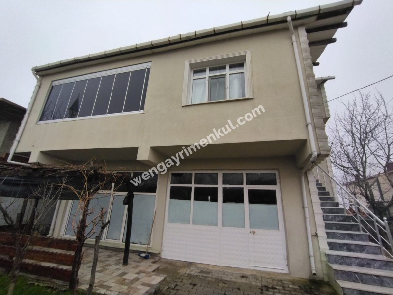 SATILIK BAHÇE İÇİNDE İKİ KATLI MÜSTAKİL EV