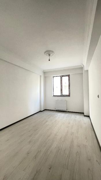 GÜVENAY – ÇORUM ATA CADDESİ LOZAN EVLER KARŞISI – SATILIK 3+1 DAİRE