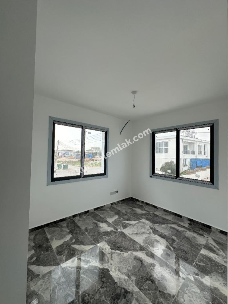 LEFKOŞA DUMLUPINAR BÖLGESİNDE 2+1 SIFIR DAİRELER 