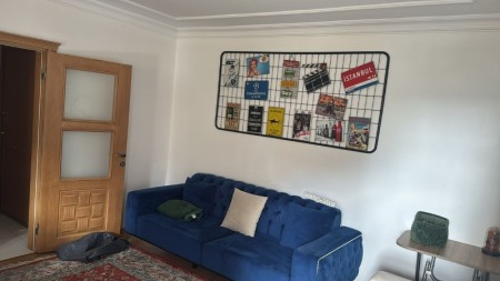 Yeşilpınar Çay Sokak’ta Eşyalı 2+1 Kiralık Daire | 1. Kat, Kombili