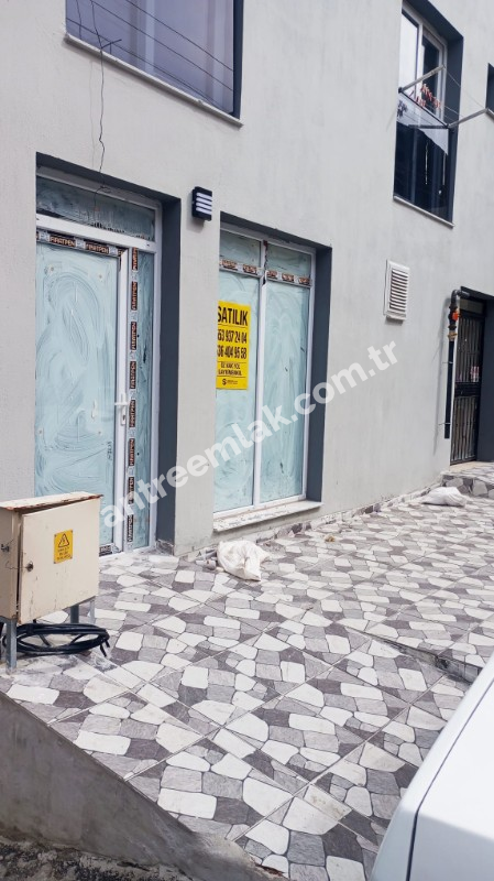 Antre Emlak'tan Satılık Bozyaka Zincirlikuyu'da Merkezi Konumda 45 M2 Sıfır Köşe Dükkan