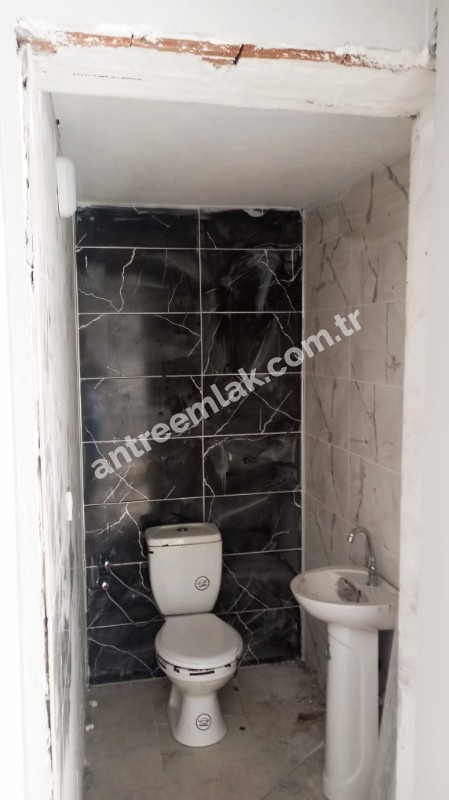 Antre Emlak'tan Satılık Bozyaka Zincirlikuyu'da Merkezi Konumda 45 M2 Sıfır Köşe Dükkan