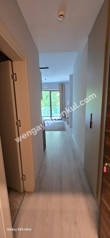 Lamer Dragos'ta eşyalı kiralık 1+0 stüdyo daire.