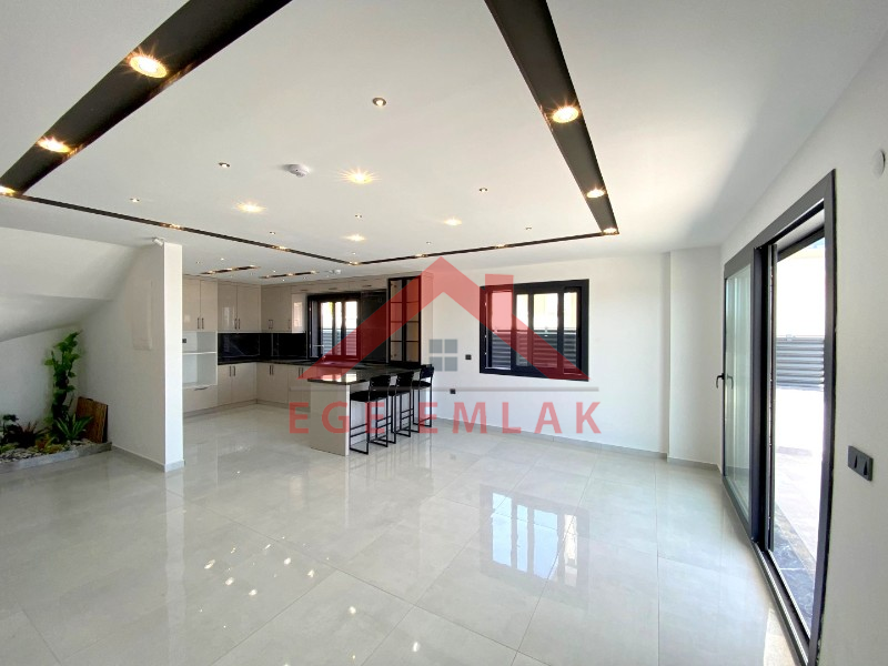 Didim'de Satılık Akıllı Sistemli Villa