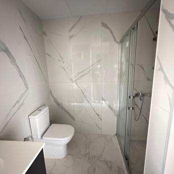 GİRNE MERKEZDE DENİZ MANZARALI SATILIK LÜKS 2 + 1 DAİRE 