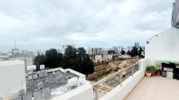 GİRNE MERKEZ BÖLGESİNDE SATILIK PENTHOUSE 