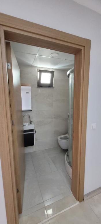 RESMİ KURUMLARA YAKIN OFİS KULLANIMINA UYGUN DAİRE 