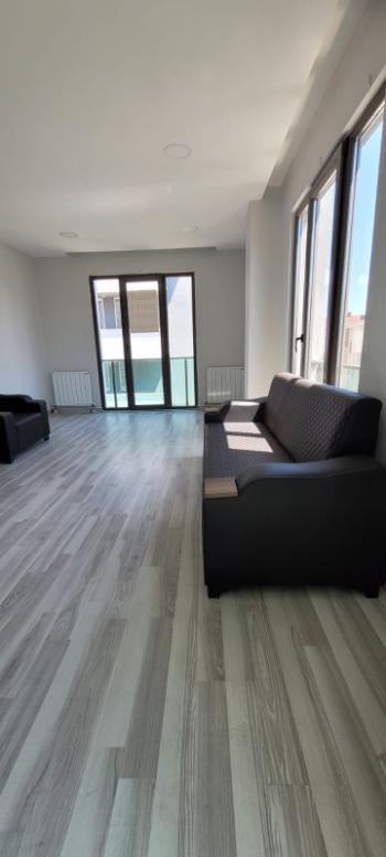 RESMİ KURUMLARA YAKIN OFİS KULLANIMINA UYGUN DAİRE 