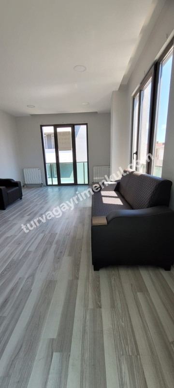 RESMİ KURUMLARA YAKIN OFİS KULLANIMINA UYGUN DAİRE 