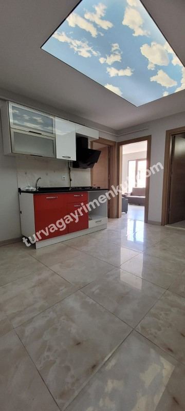 RESMİ KURUMLARA YAKIN OFİS KULLANIMINA UYGUN DAİRE 