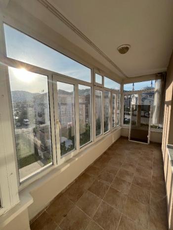 AFYON ÜÇOK EMLAKTAN KANLICA MAH SATILIK 3+1 TEMİZ BAKIMLI DAİRE