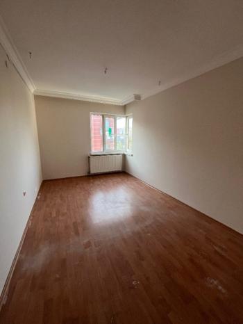 AFYON ÜÇOK EMLAKTAN KANLICA MAH SATILIK 3+1 TEMİZ BAKIMLI DAİRE