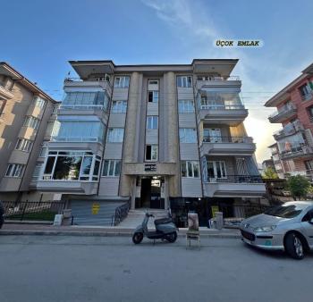 AFYON ÜÇOK EMLAKTAN KANLICA MAH SATILIK 3+1 TEMİZ BAKIMLI DAİRE