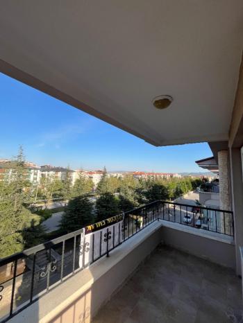 AFYON ÜÇOK EMLAKTAN KANLICA MAH SATILIK 3+1 TEMİZ BAKIMLI DAİRE